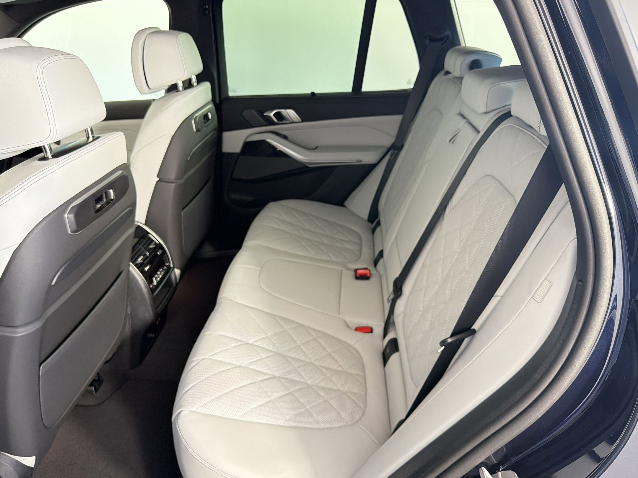 New 2026 BMW X5 M60i AWD/4WD image 13