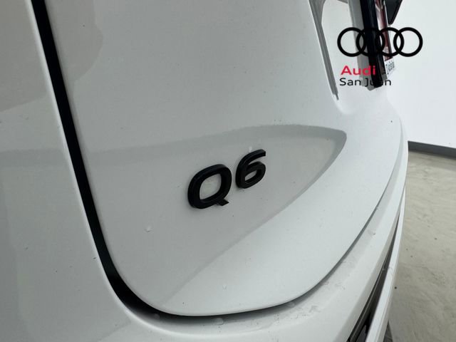 Used 2025 Audi Q6 e-tron Premium w/ Convenience Package RWD image 11