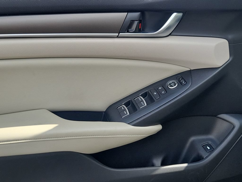 Used 2018 Honda Accord LX image 20