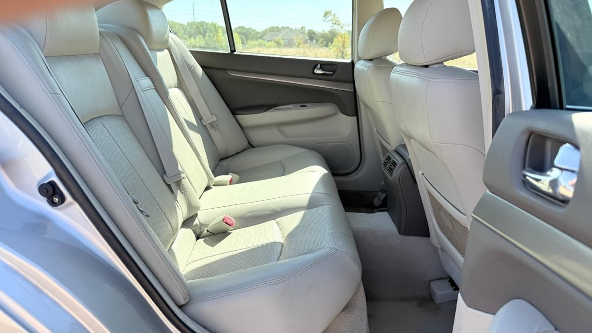 Used 2011 INFINITI G25 Journey w/ Moonroof Pkg RWD image 24