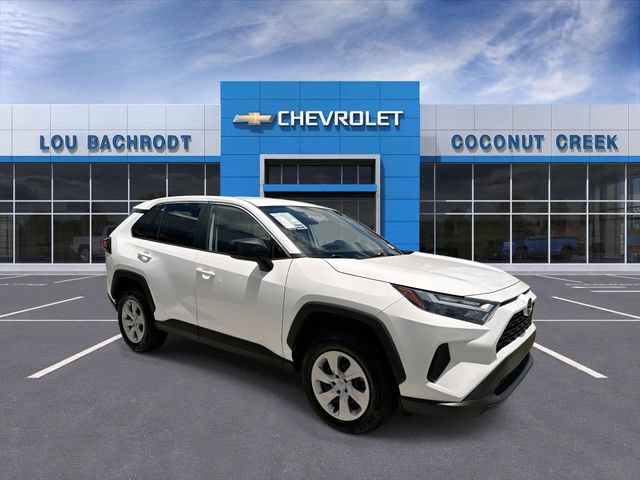 Used 2024 Toyota RAV4 LE FWD image 2