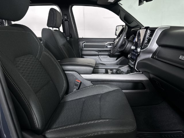 Used 2025 RAM 1500 Big Horn AWD/4WD image 29
