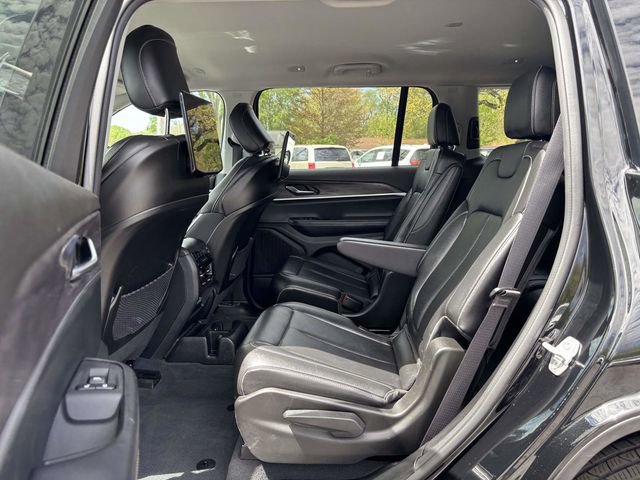 Used 2023 Jeep Grand Cherokee L Limited w/ Luxury Tech Group II AWD/4WD image 22
