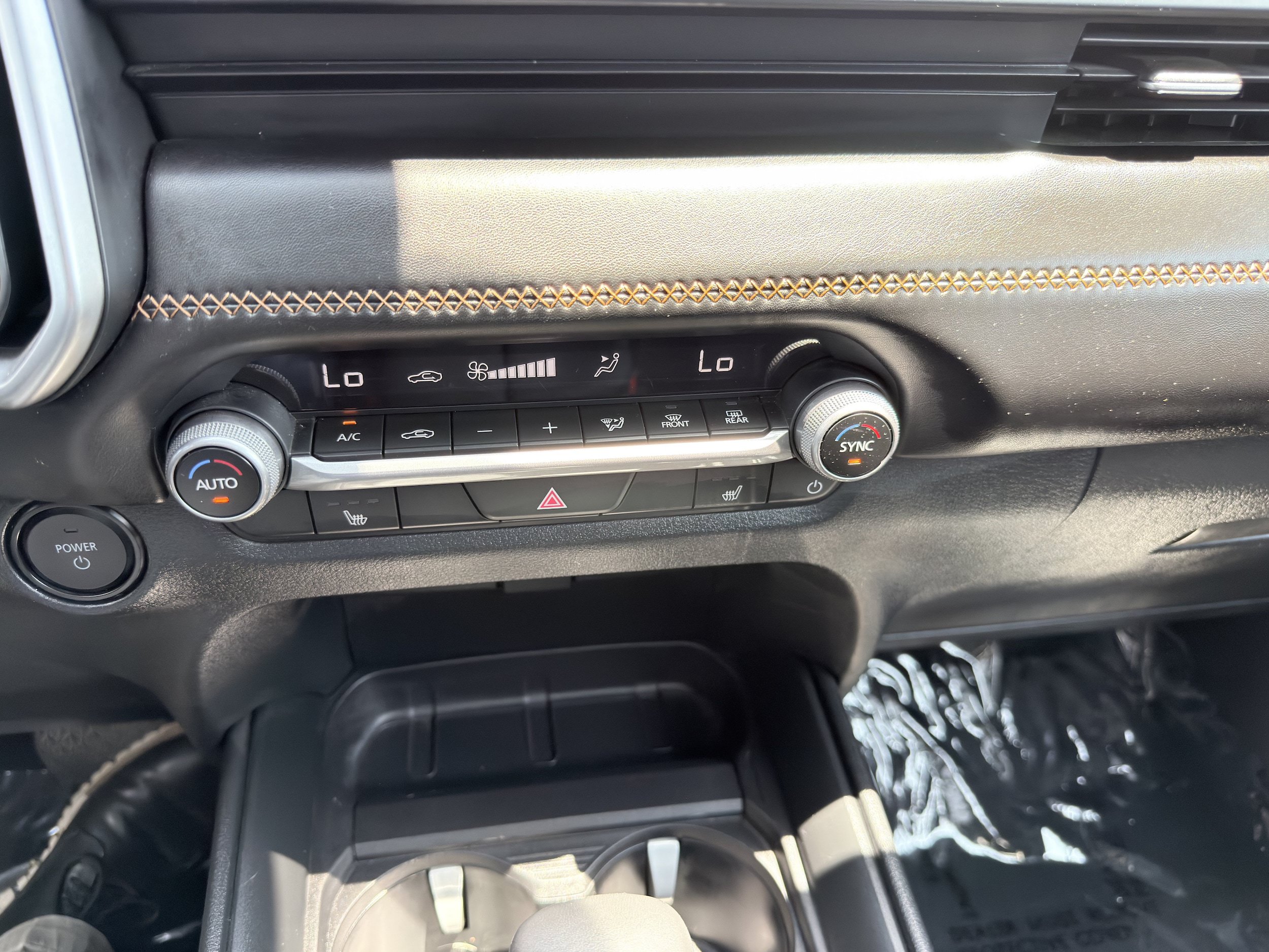 Used 2025 MAZDA CX-50 AWD 2.5 Hybrid w/ Premium Pkg image 32