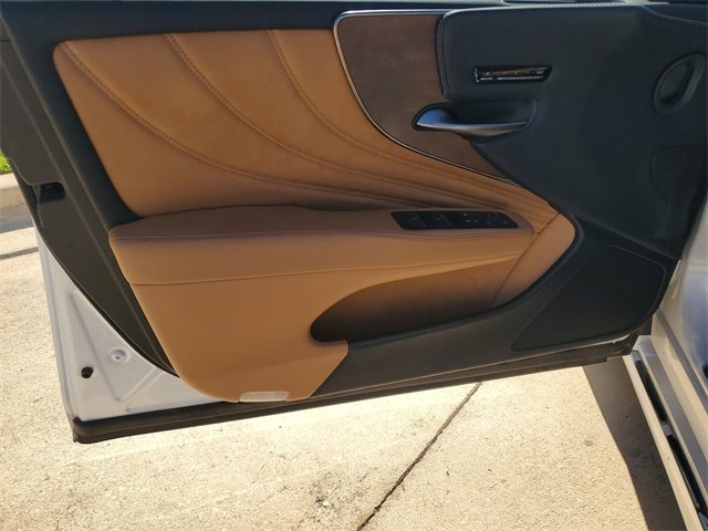 Used 2021 Lexus LS 500 image 13