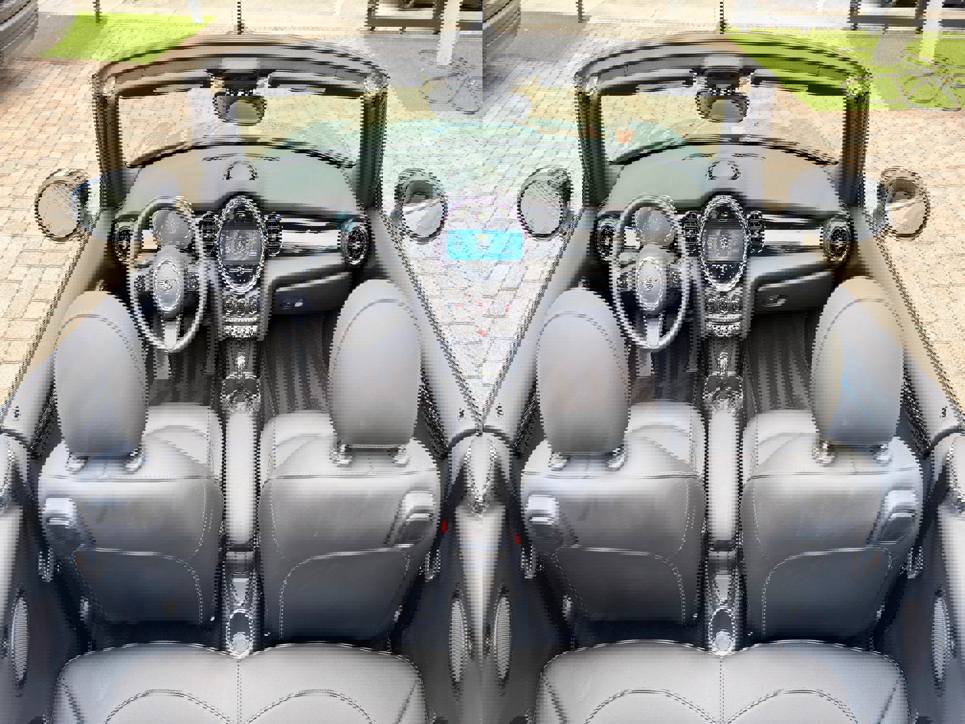 Used 2023 MINI Cooper Convertible image 12