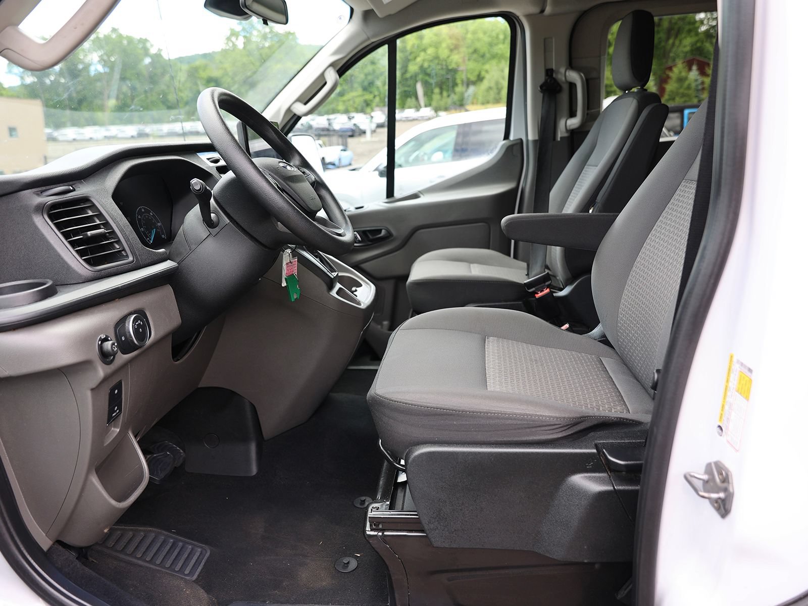 Used 2025 Ford Transit 350 XLT RWD image 19
