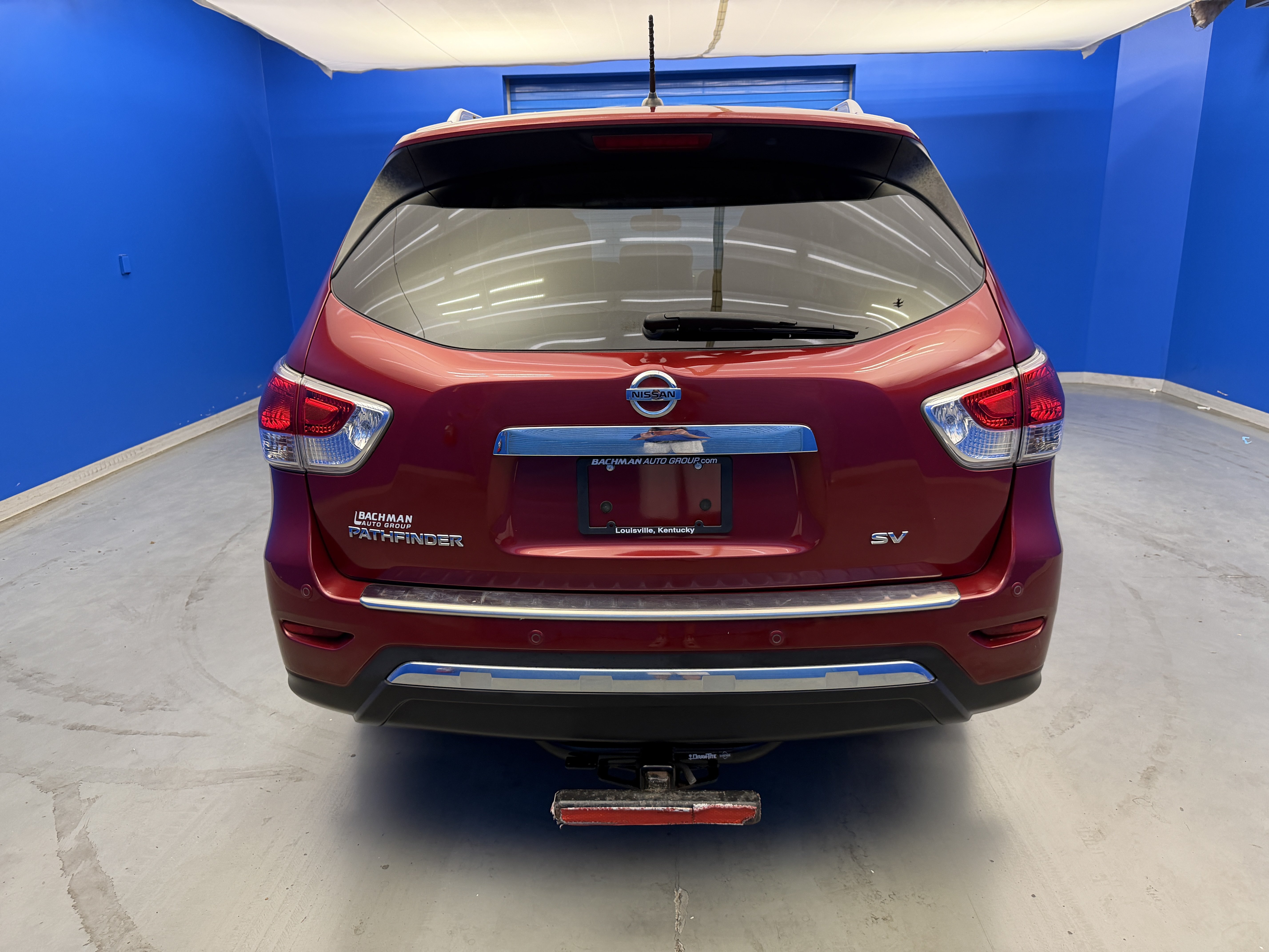 Used 2015 Nissan Pathfinder SV FWD image 6
