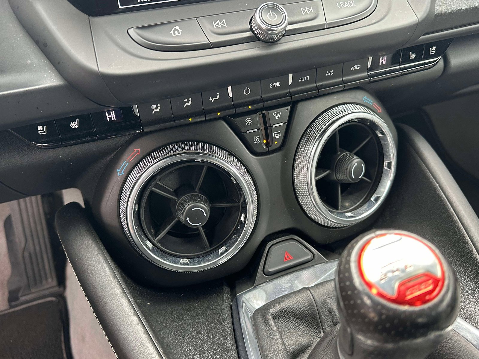 Used 2016 Chevrolet Camaro SS image 13