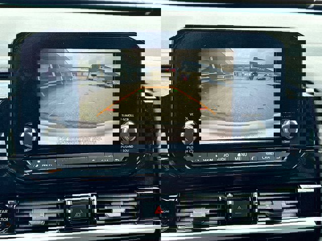 Certified 2025 Nissan Pathfinder SV image 12