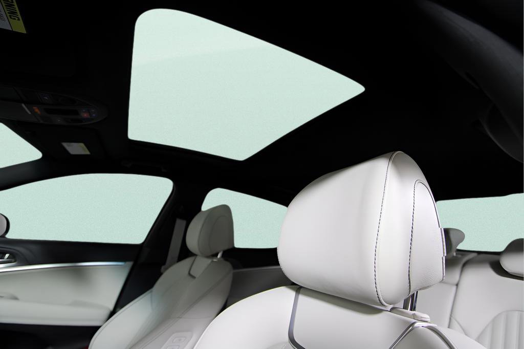 Used 2024 Genesis G70 2.5T w/ Sport Prestige Package image 14