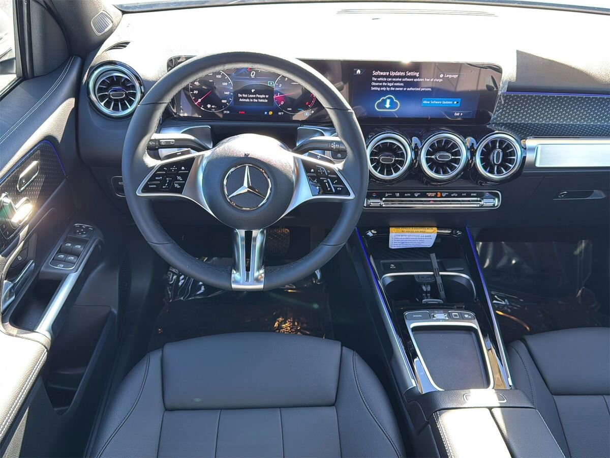 New 2026 Mercedes-Benz GLB 250 image 11