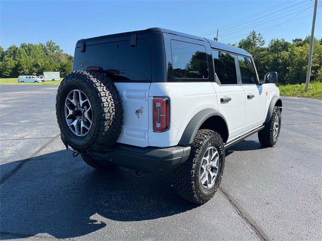 New 2025 Ford Bronco Badlands image 3
