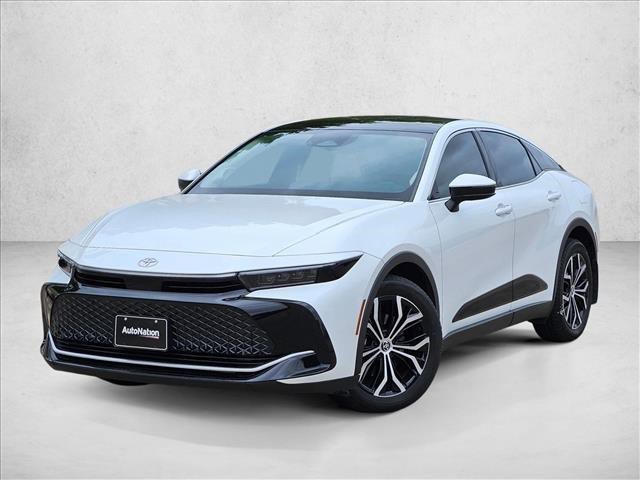 Used 2024 Toyota Crown Limited image 1