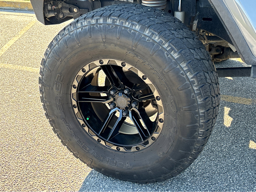 Used 2021 Jeep Gladiator Willys image 22