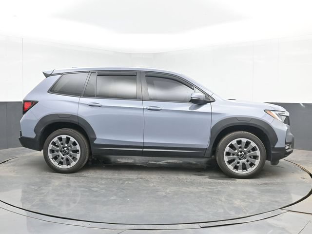 Used 2025 Honda Passport EX-L image 11