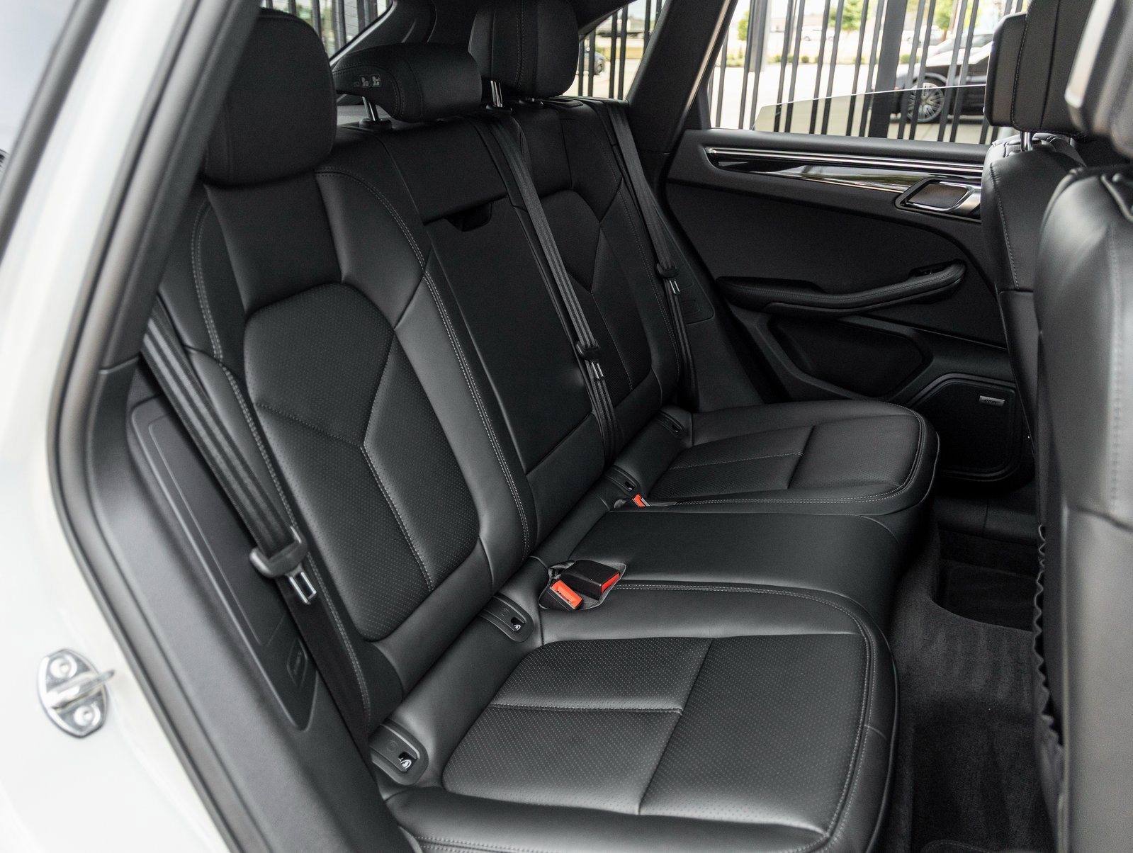 New 2026 Porsche Macan image 41