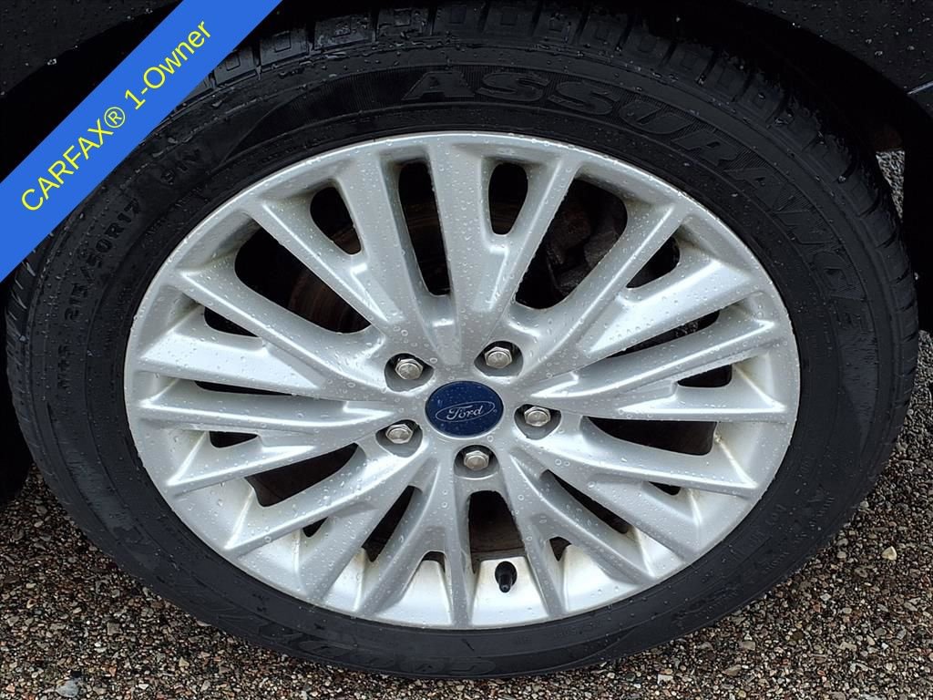 Used 2018 Ford Focus Titanium w/ Titanium Technology Package image 9