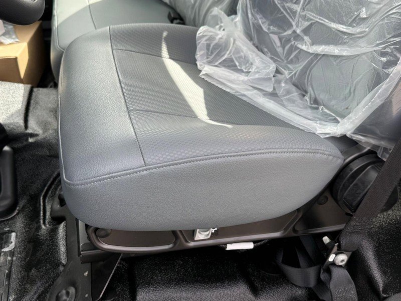 New 2027 Ford F750 2WD Regular Cab Super Duty image 23