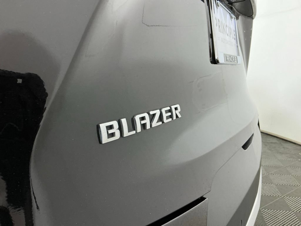 Used 2020 Chevrolet Blazer LT FWD image 29