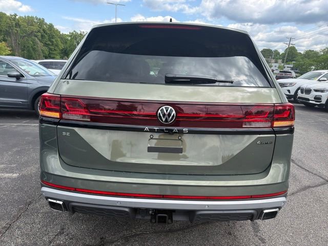 New 2026 Volkswagen Atlas Peak Edition AWD/4WD image 2
