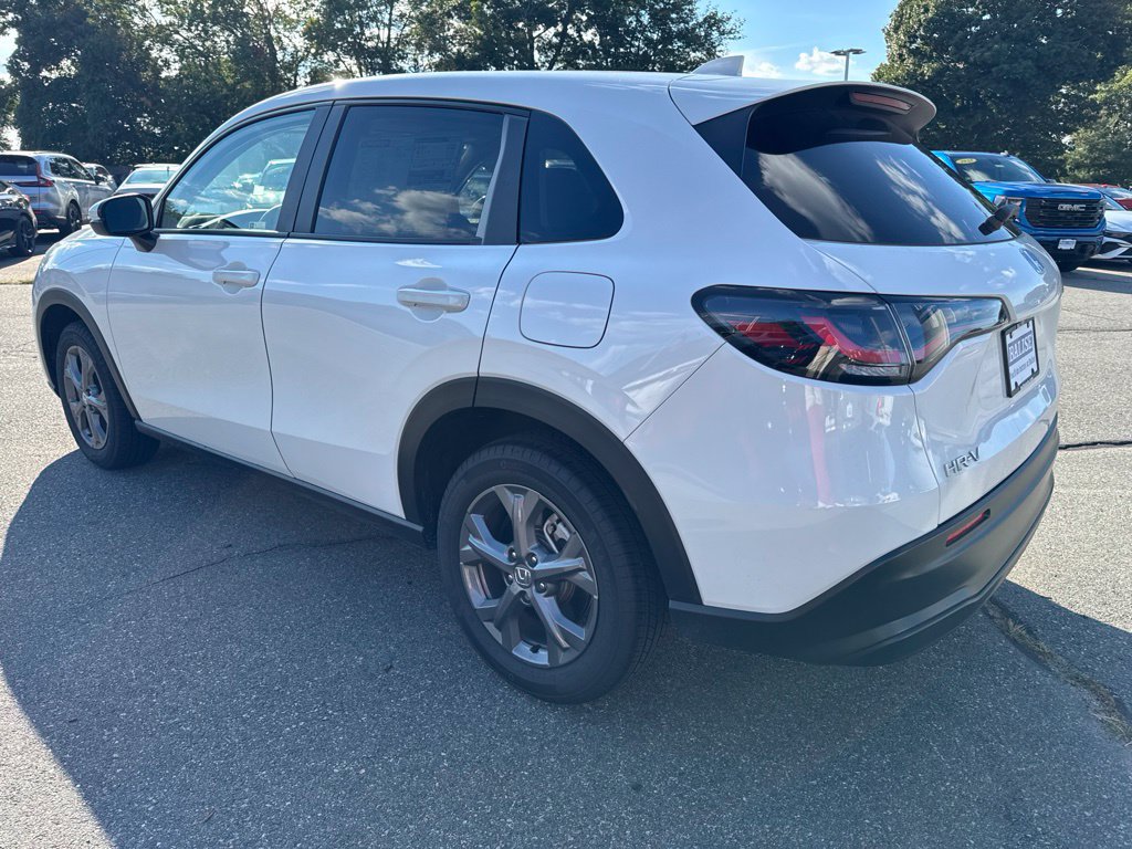 Used 2026 Honda HR-V LX image 4