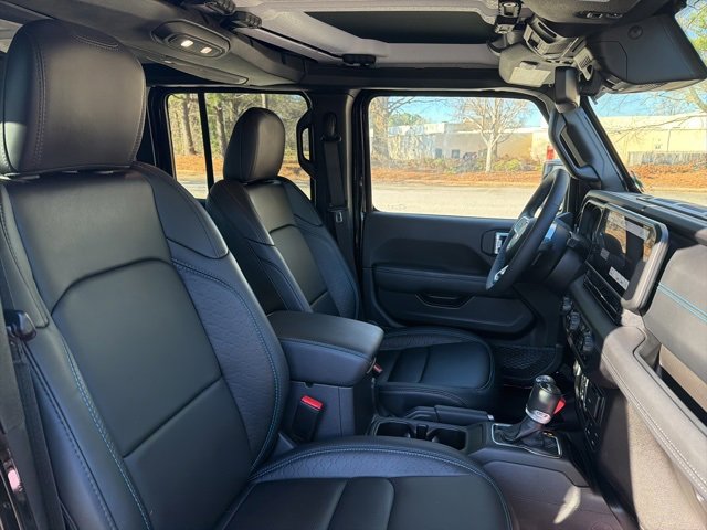 Used 2024 Jeep Wrangler High Altitude image 21
