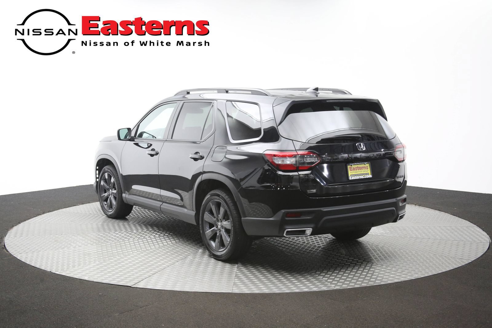 Used 2023 Honda Pilot Sport image 64
