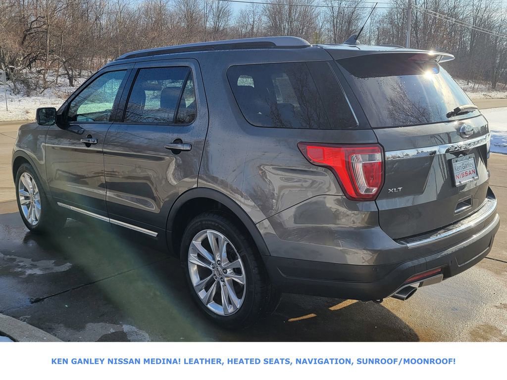 Used 2018 Ford Explorer XLT w/ Equipment Group 202A image 5