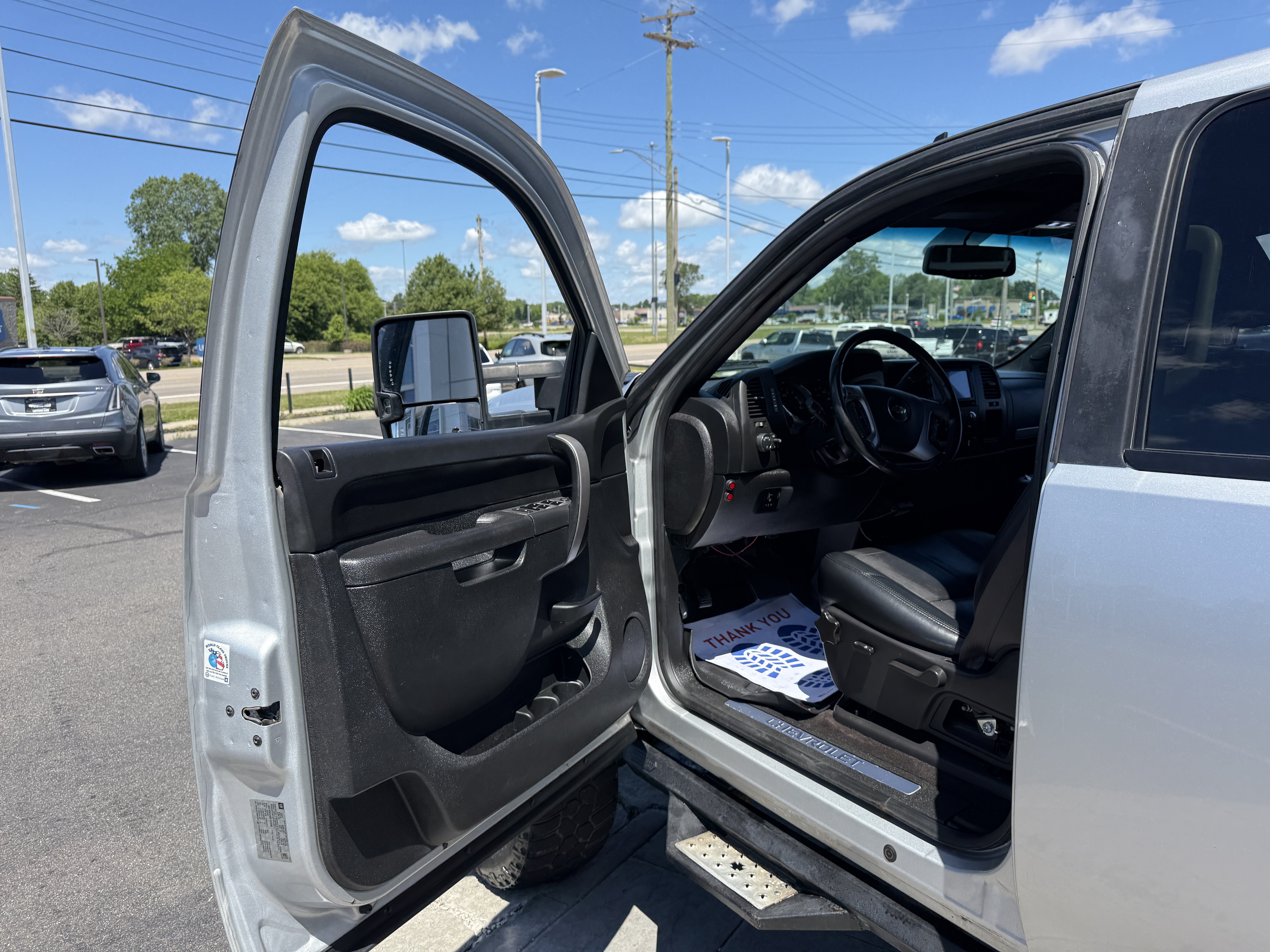 Used 2014 Chevrolet Silverado 2500 LT w/ Z71 Appearance Package AWD/4WD image 10