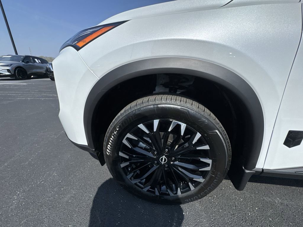 New 2026 Nissan Rogue SV image 10