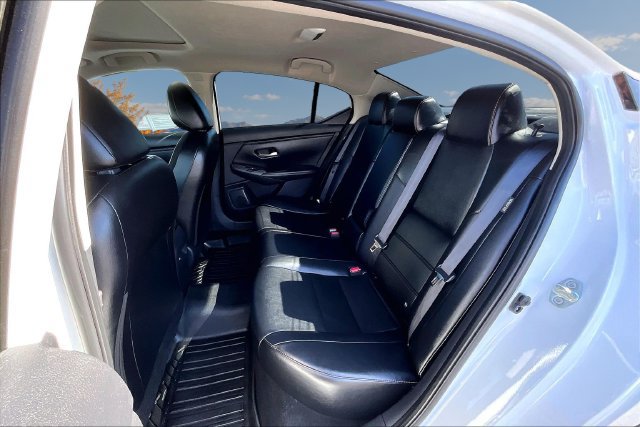 Used 2023 Nissan Sentra SR w/ SR Premium Package FWD image 21