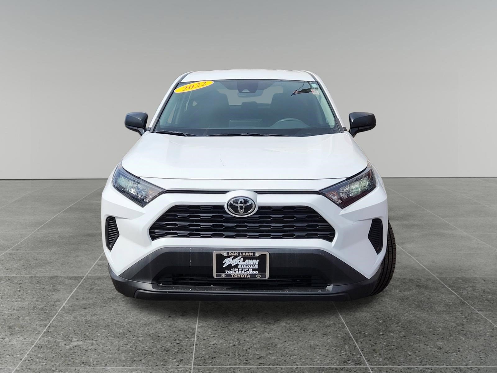 Used 2022 Toyota RAV4 LE image 2