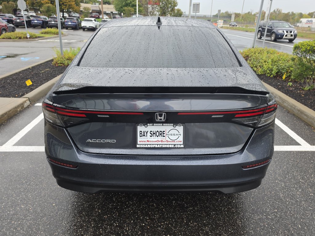 Used 2025 Honda Accord SE image 6
