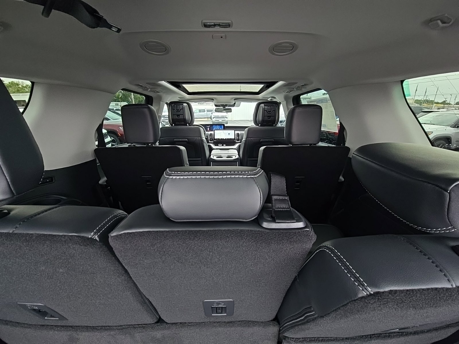 New 2027 Ford Expedition Platinum w/ Driver's Package AWD/4WD image 47