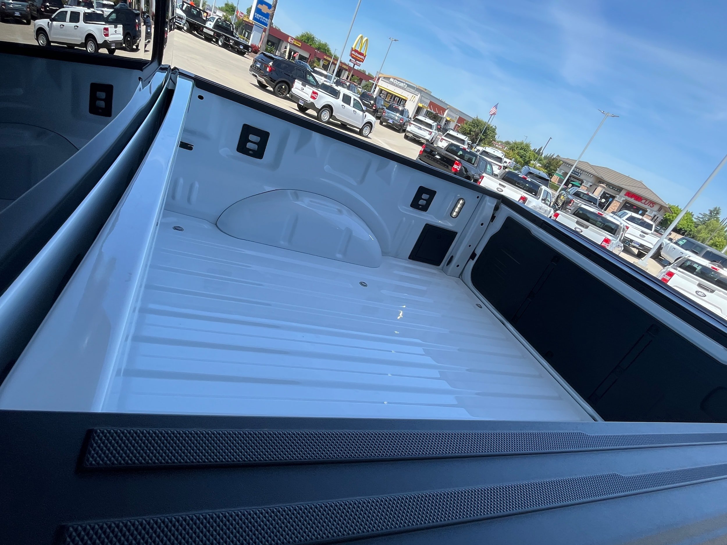 New 2026 Ford F150 XLT AWD/4WD image 9