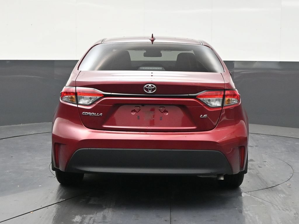 Used 2025 Toyota Corolla LE FWD image 4
