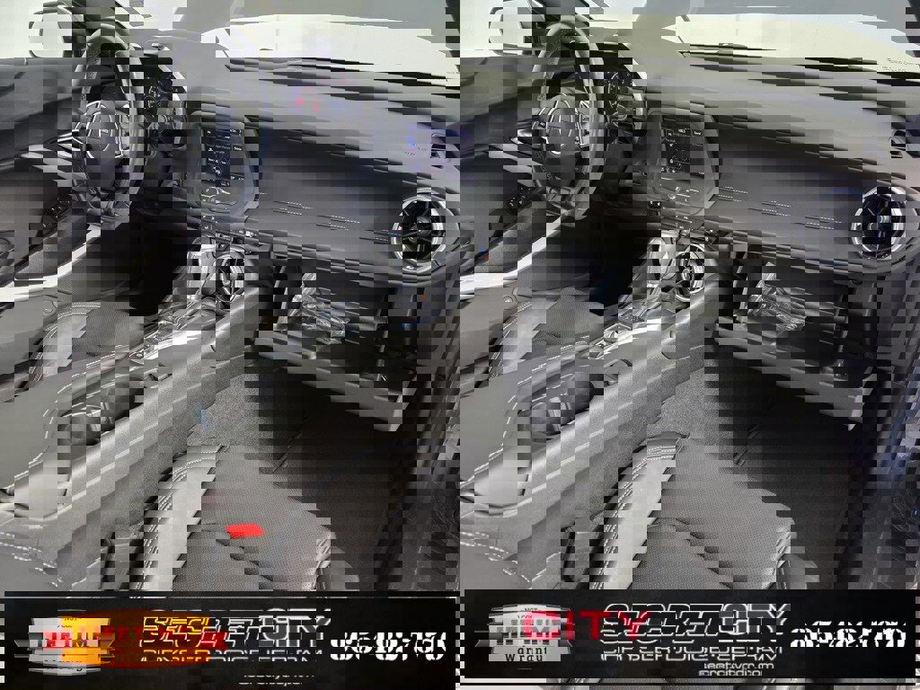 Used 2023 Chevrolet Camaro LT w/ RS Package image 24