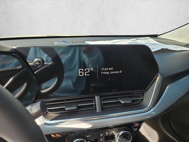 New 2026 Chevrolet Trax LT w/ Driver Confidence Package image 13