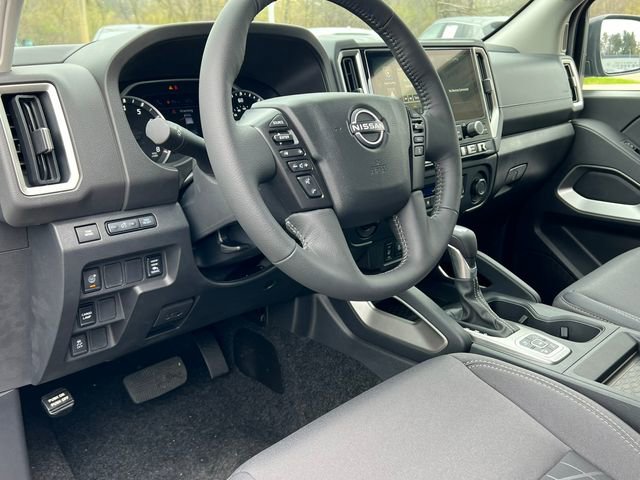 New 2026 Nissan Frontier SV w/ SV Convenience Package AWD/4WD image 17