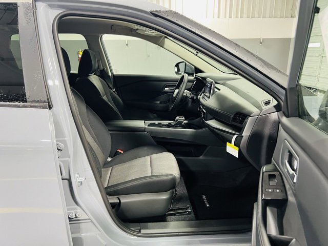 New 2026 Nissan Rogue SV image 29