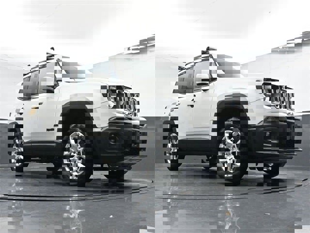 Used 2018 Jeep Renegade Latitude image 30