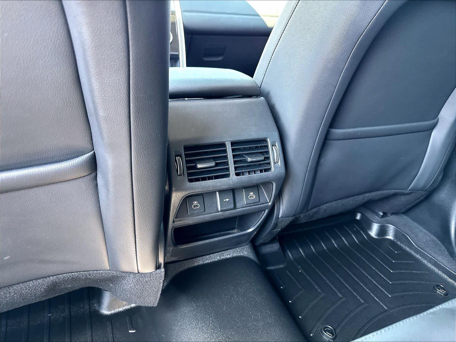 Used 2023 Land Rover Discovery Sport SE AWD/4WD image 38