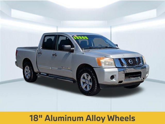 Used 2013 Nissan Titan SV image 5