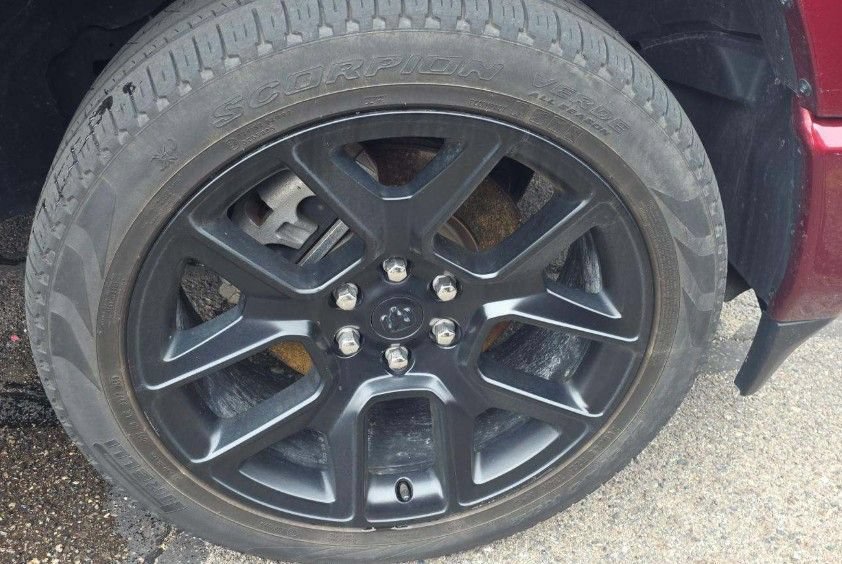 Used 2023 RAM 1500 Laramie AWD/4WD image 15