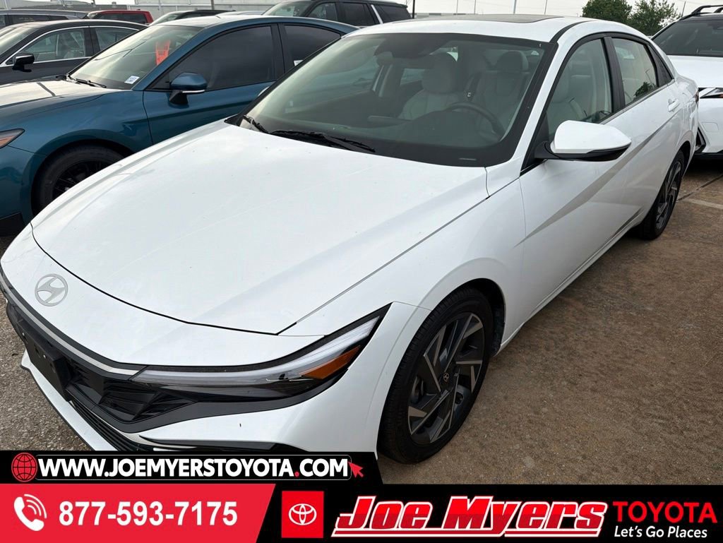 Used 2025 Hyundai Elantra Limited FWD video 1