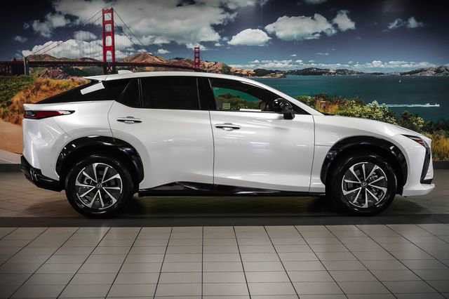 Certified 2024 Lexus RZ 450e Premium w/ Technology Package image 5