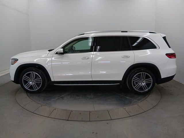 Used 2025 Mercedes-Benz GLS 450 4MATIC image 6