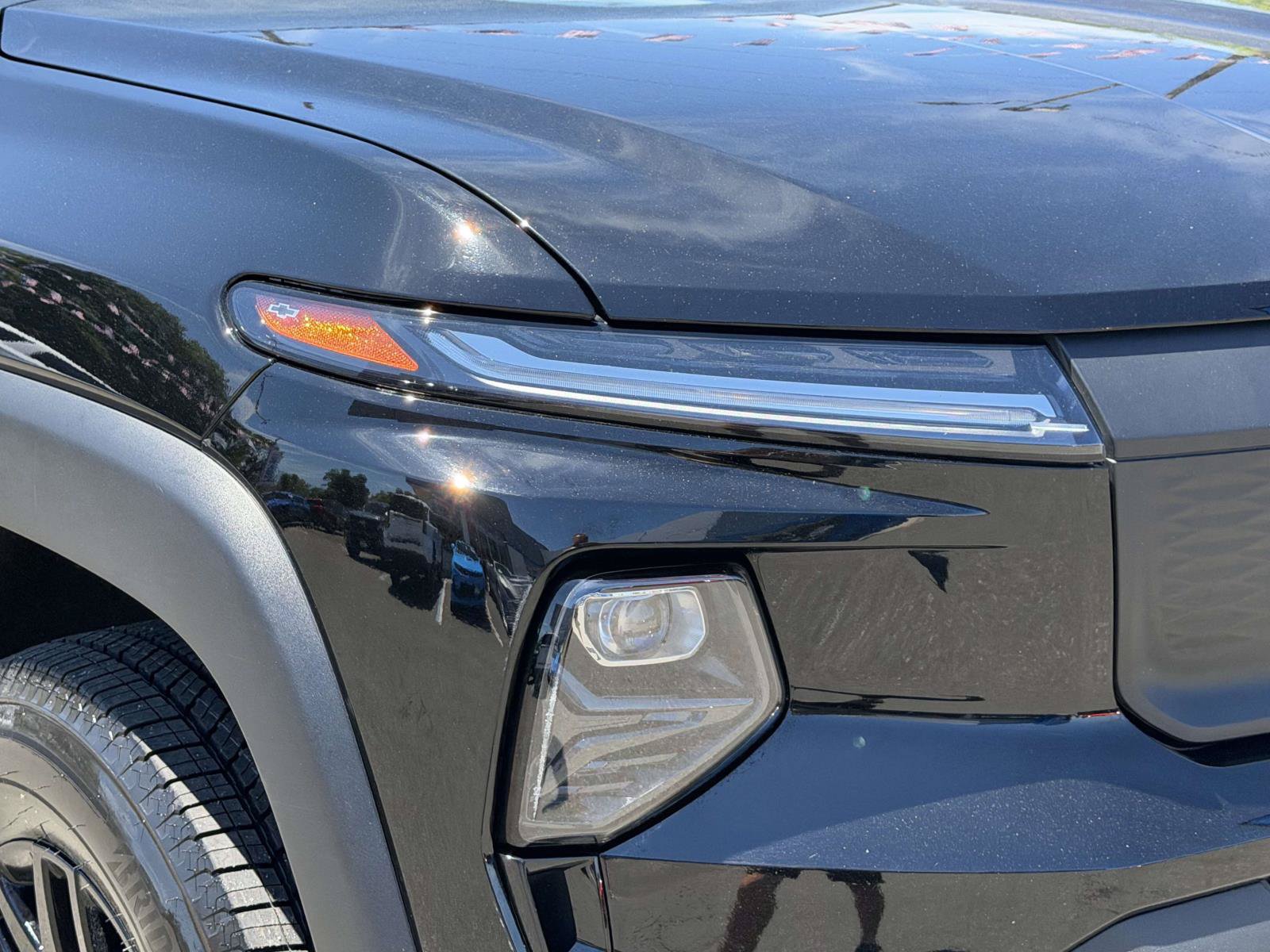 Certified 2024 Chevrolet Silverado EV W/T AWD/4WD image 9