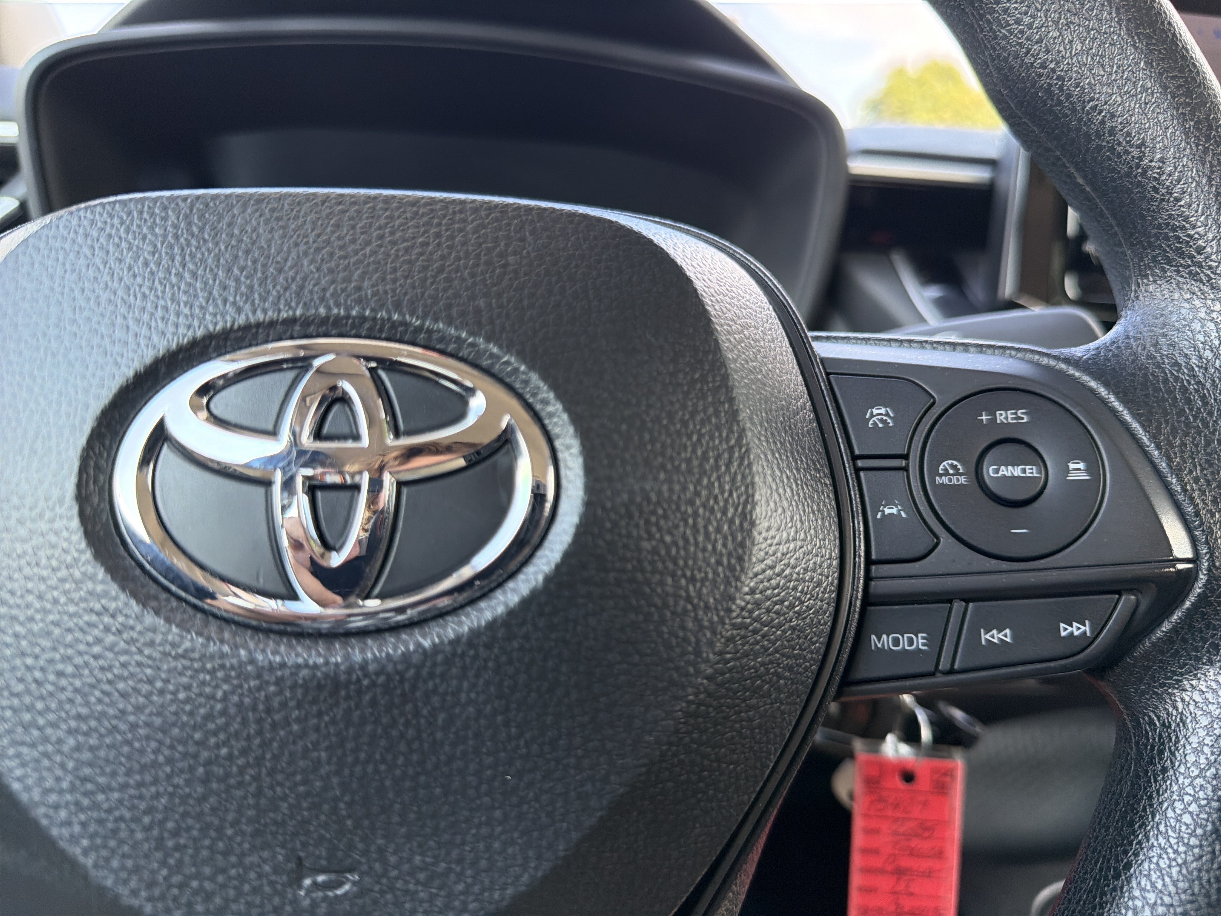 Certified 2025 Toyota Corolla LE FWD image 10